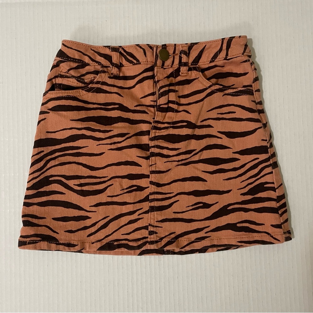 GB skirt
